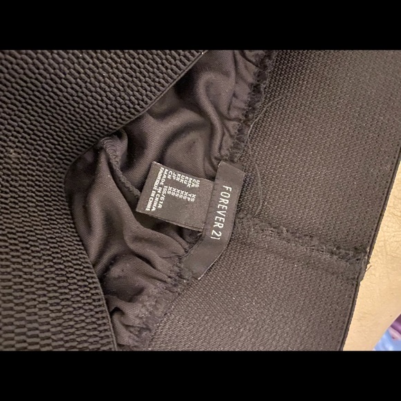 Forever 21 Black Mini Skirt - Picture 5 of 5